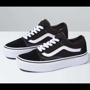Vans old skool platform. Womens 7.5